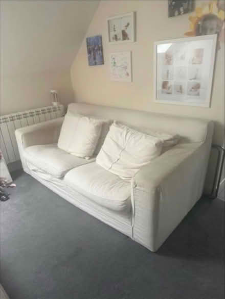 Photo of free Sofa (Chesham HP5) #1