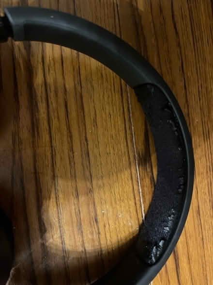 Photo of free JBL Bluetooth Headphones (Midtown) #2