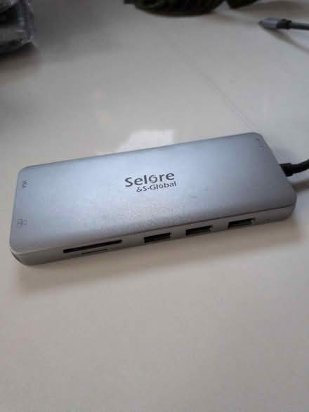 Photo of free Selore Laptop Docking Station USB-C multiport hub (Market Ward CB5) #1