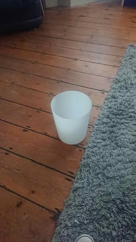 Photo of free White litter bin (Ramsgate CT11) #1