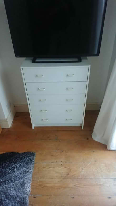 Photo of free Lovely 5 drawers unit white (Ramsgate CT11) #1