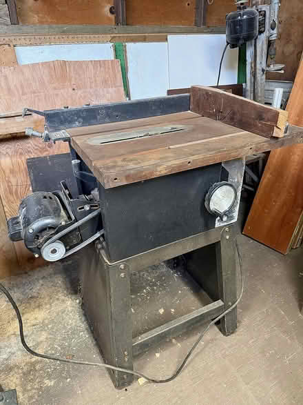 Photo of free table saw (near Cabin John Village) #1