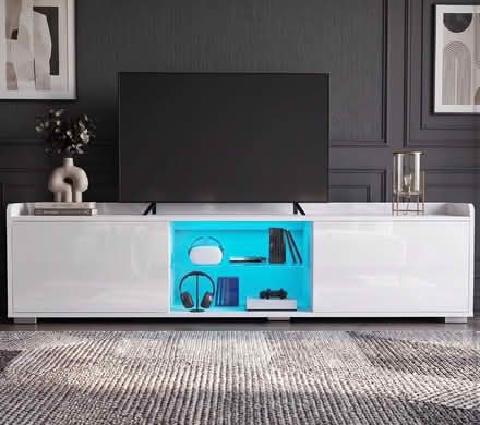 Photo of free Modern high gloss tv unit (Rock Ferry CH42) #4