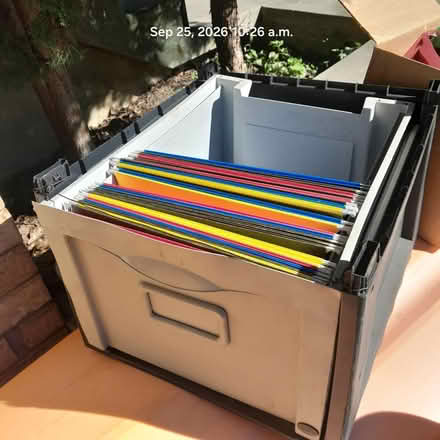 Photo of free File folder & hanging files (22 Thirty Eighth Street, Etob) #1