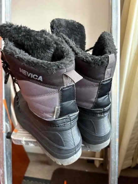 Photo of free Nevica snow boots (Morley DE21) #2