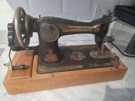 Photo of free Singer Sewing Machiene (Bampton OX18) #2