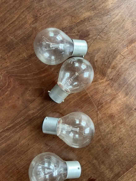 Photo of free 40W incandescent bulbs (Merchiston EH10) #1