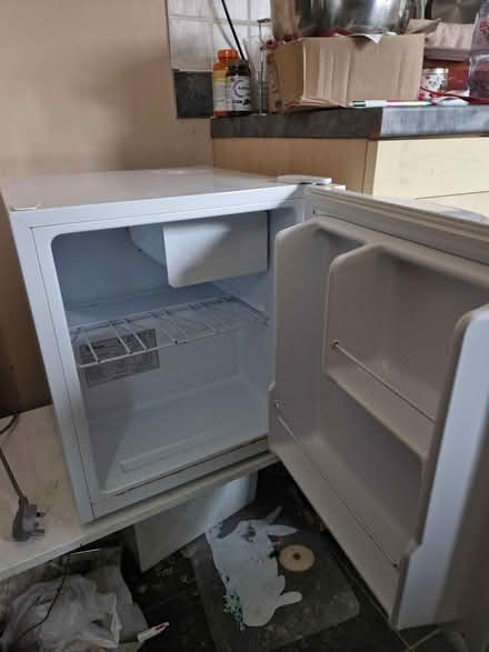 Photo of free Mini Fridge Fully Working (Annesley NG15) #2