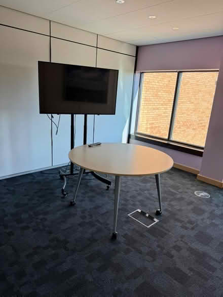 Photo of free office furniture table chair (Mk41 7TL) #3