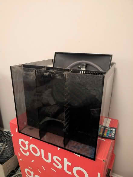 Photo of free Fish Tank (Stoke Newington, N16) #1