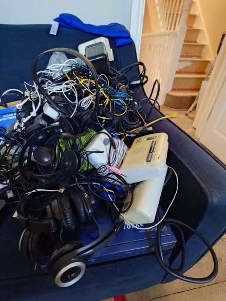 Photo of free Lots of electrical, audio cables and headphones: speakers (Chertsey KT16) #1