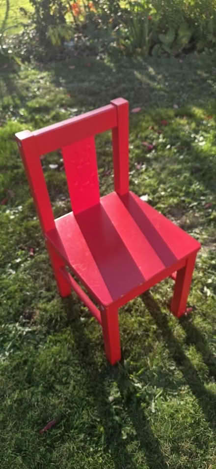 Photo of free Toddlers red chair (Wr14 3pa) #2