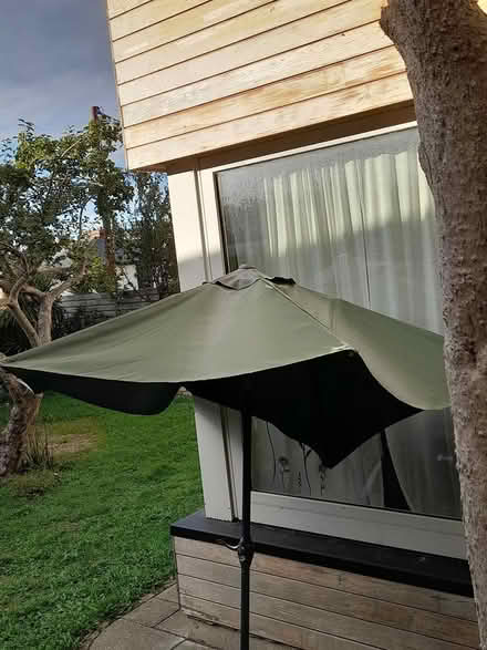 Photo of free Garden parasol (Dun Laoghaire A96) #1