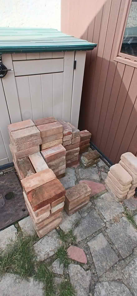 Photo of free 104 Used bricks (see details) (Sutton SS4) #2