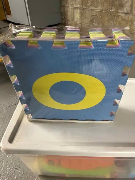 Photo of free children’s items (Centennial Lakes area) #3