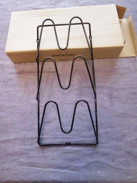 Photo of free 1x Wall Mounted Pan Lid or Chopping Board Holder (Vale LA1) #1
