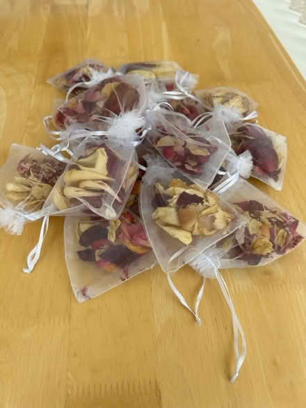Photo of free Wedding Confetti (NR Hatfield AL7) #1