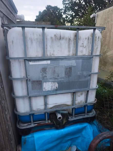Photo of free Large water tank (Upminster RM14) #1