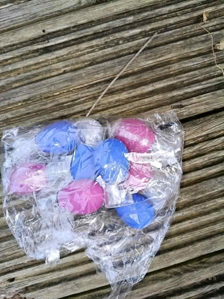 Photo of free Face suction cups (Barry) #1
