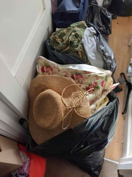 Photo of free Tons of ladies clothes (Sherwood NG5) #2