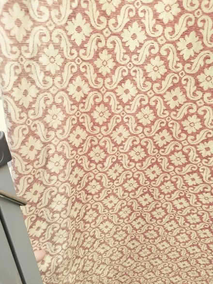 Photo of free Very large curtain (Crookes S10) #1