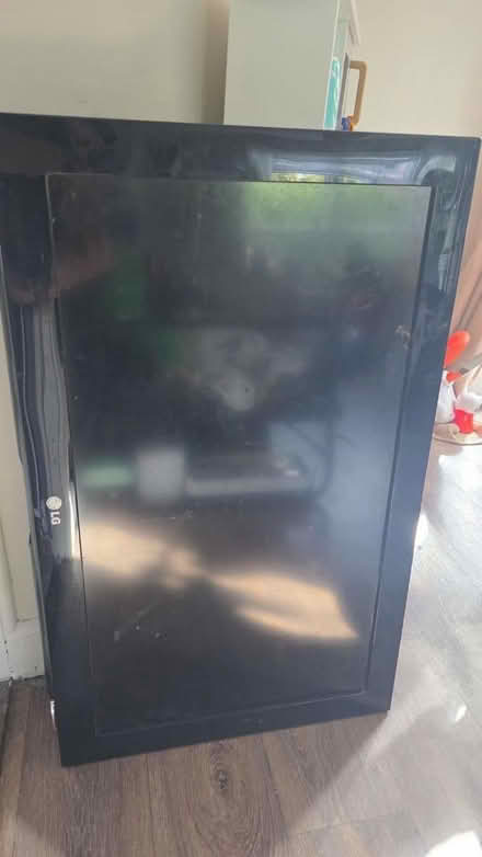 Photo of free Tv LG (Stannington S6 6EB) #1