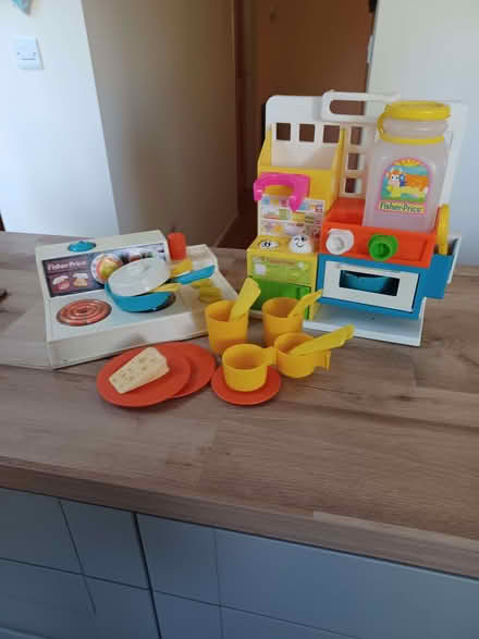 Photo of free Pre school Fisher Price oven and hob (Oxhey Hall WD19) #1