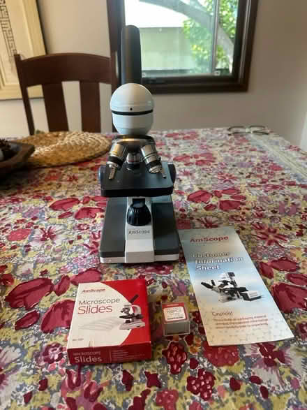 Photo of free AmScope Microscope (Westchester nr LMU) #1