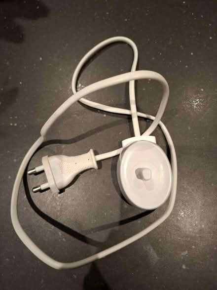 Photo of free Oral b toothbrush charger (Horsham RH12) #1