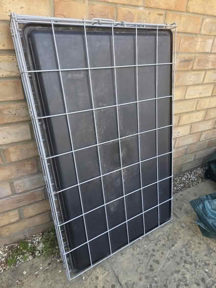 Photo of free Medium dog crate (RG2 Shinfield) #1