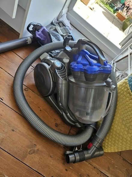 Photo of free Dyson bagless hoover (West Norwood SE19) #2