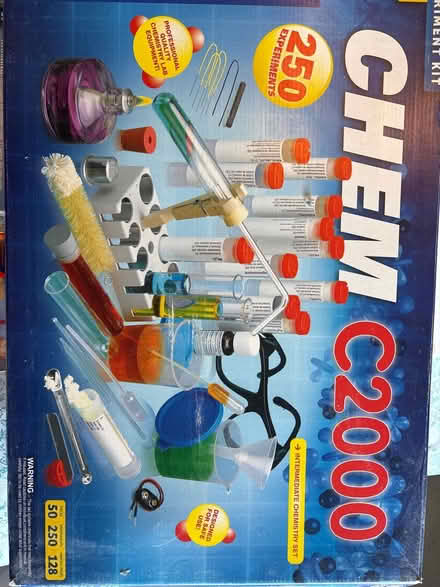 Photo of free Chem C2000 chemistry set (SG5 Hitchin) #1