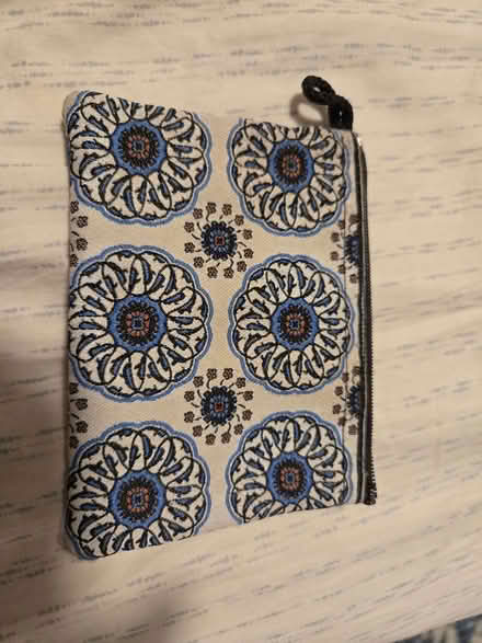 Photo of free Used, needs new zip - change purse (Hell's Kitchen/Midtown West) #1