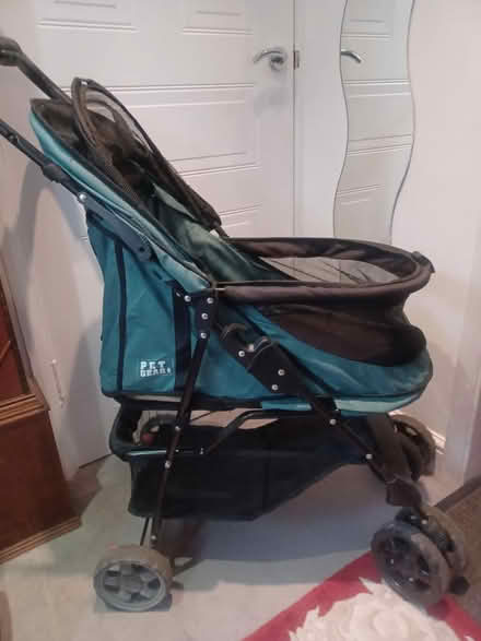 Photo of free 'Pet Gear' doggie pushchair (Kingswinford DY6) #1