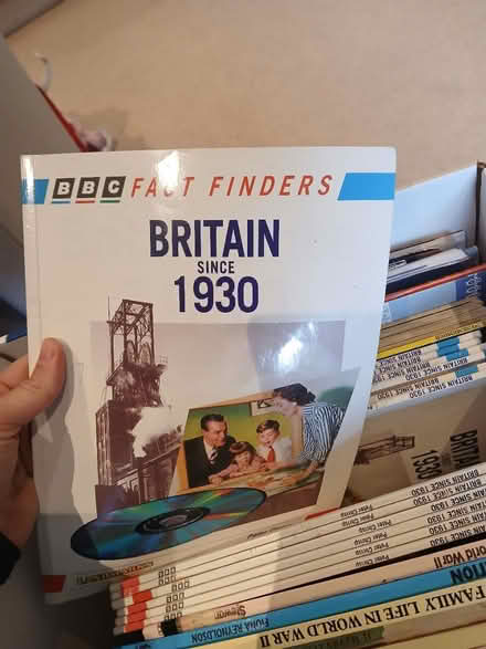 Photo of free WW2 reference books (Charlton Kings GL53) #4