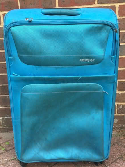Photo of free Large samsonite suitcase (Locks Heath SO31) #1