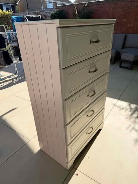 Photo of free White 5-Drawer Chest of Drawers (Harpenden AL5 3) #3