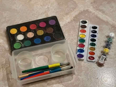 Photo of free Kids' watercolour supplies (Beaverbrook) #1