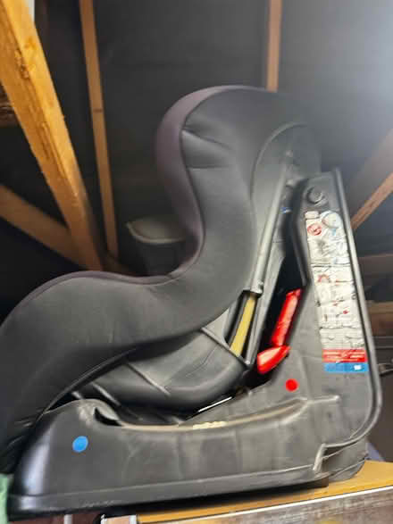 Photo of free Child’s car seat (Llanwern NP18) #1