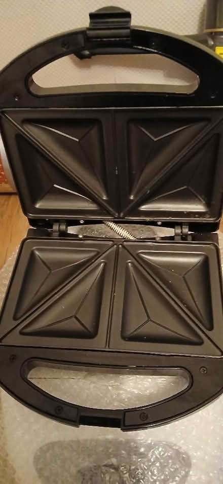 Photo of free sandwich maker in perfect condition (Allerton L18) #2