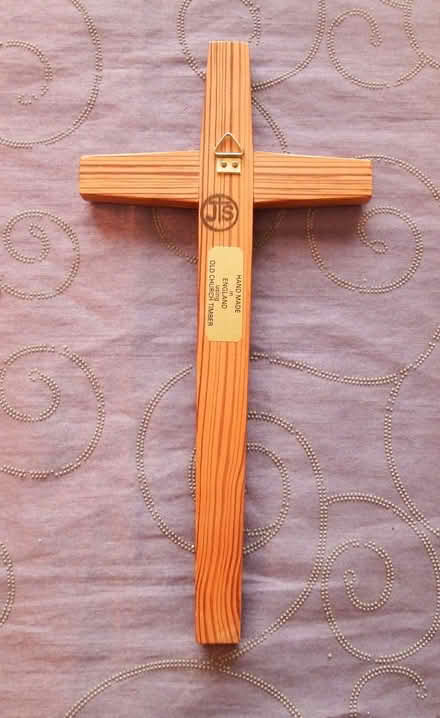 Photo of free Wooden Crucifix (Vale LA1) #2