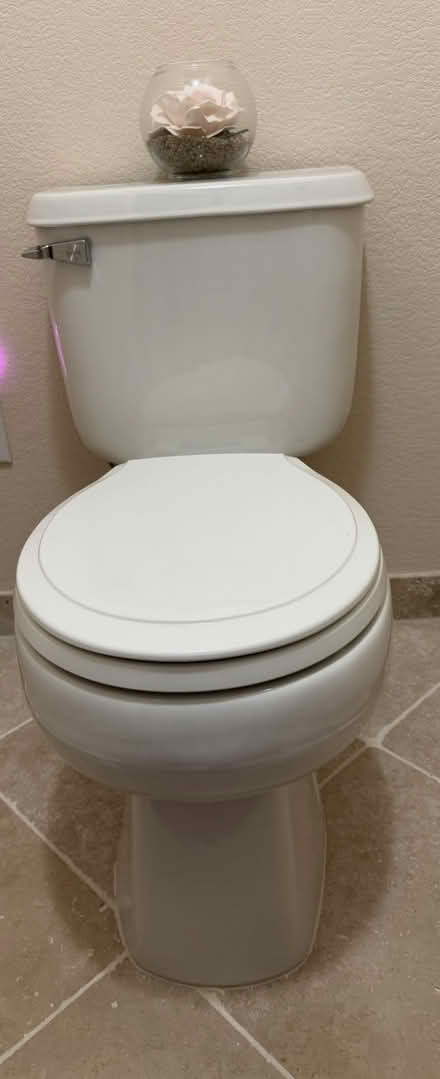 Photo of free Sterling toilet with flush tank (The Broadlands) #1