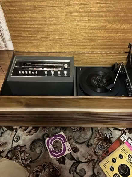 Photo of free fidelity radiogram (Moor Allerton LS17) #1
