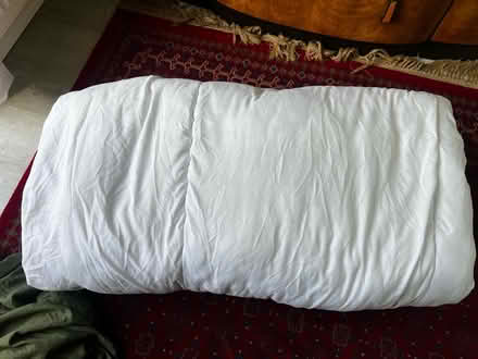 Photo of free 10.5tog double duvet, hardly used (CR7 Thornton heath) #4