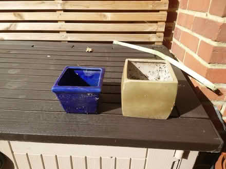 Photo of free 2 ceramic plant pots (Caversham RG4) #1