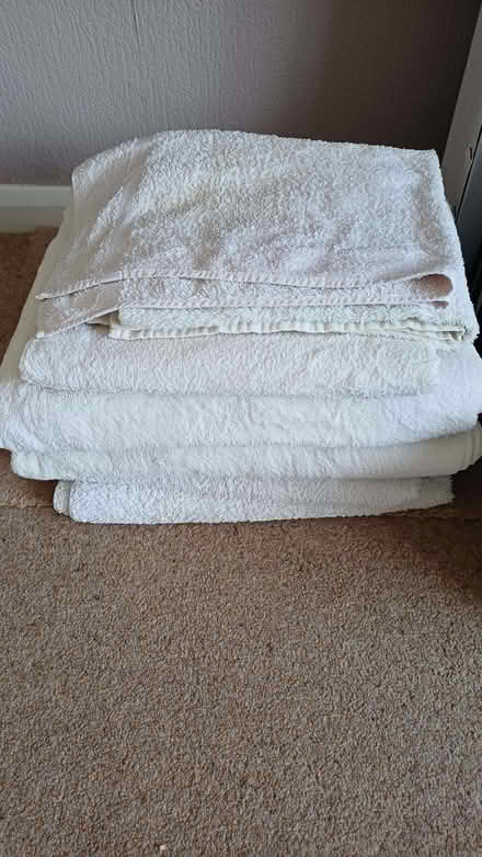 Photo of free Bath towels (Long Ditton KT6) #1