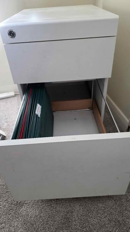 Photo of free White 2-Drawer Filing Cabinet (EH12 9JH) #2