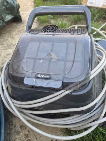 Photo of free Pool hoover (RG2 Shinfield) #1