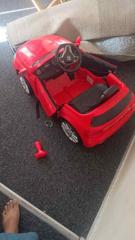 Photo of free Ride on car... (Cann Hall E11) #2