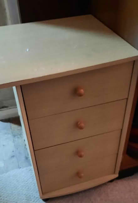 Photo of free small set of drawers (Woodley RG6) #1